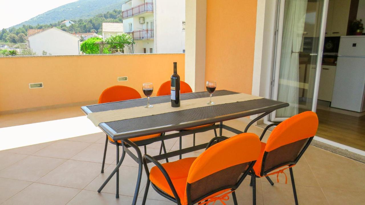 Apartments Villa Ante Grebastica Exterior photo